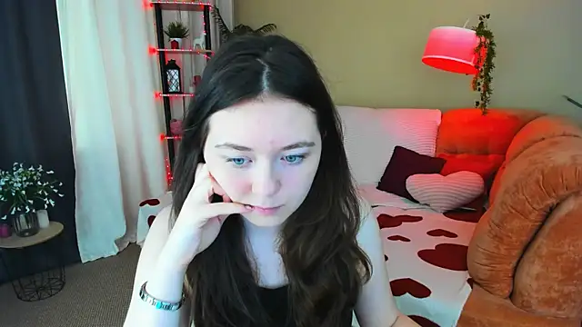 Snapshot of AlluringLookk chatting on 20, 6, 2026 AlluringLookk online show from 20, 6, 2026