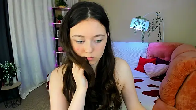 Snapshot of AlluringLookk chatting on 26, 6, 2026 AlluringLookk online show from 26, 6, 2026