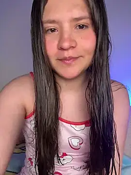 Emilyybennet  online show from 20, 7, 2026