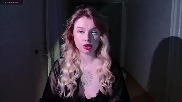 Snapshot of AngelicaHollywood chatting on 6, 6, 2026 AngelicaHollywood online show from 6, 6, 2026