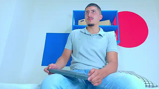 Snapshot of MrFox__ chatting on 22, 9, 2025 MrFox online show from 22, 9, 2025