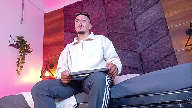 MrFox   online show from 2, 2, 2026