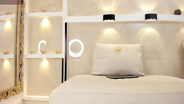 chloe murray online show from 9, 9, 2025