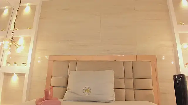 chloe murray online show from 24, 4, 2026