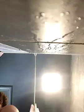 chocolate bella online show from 15, 9, 2025