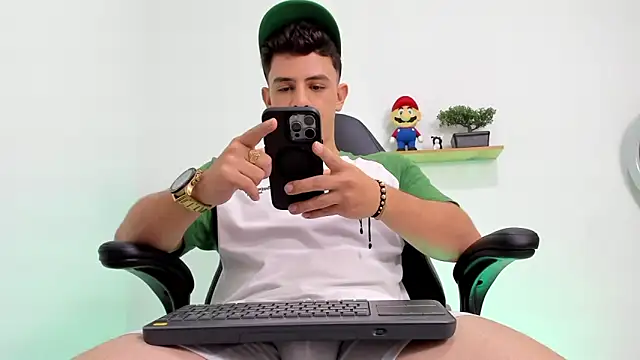 Mikecooper online show from 24, 10, 2025