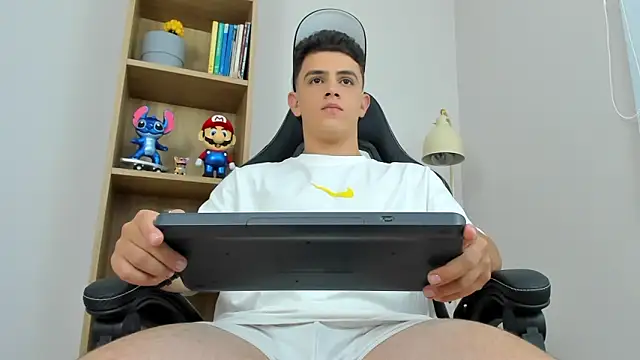 Mikecooper online show from 8, 4, 2026