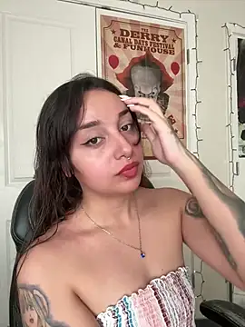 CharmingMaddie online show from 13, 1, 2026