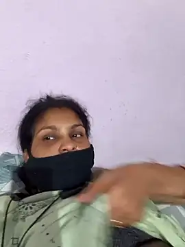 Love-pari077 online show from 11, 11, 2025