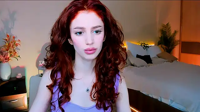 ChristinaConteeree online show from 17, 10, 2025