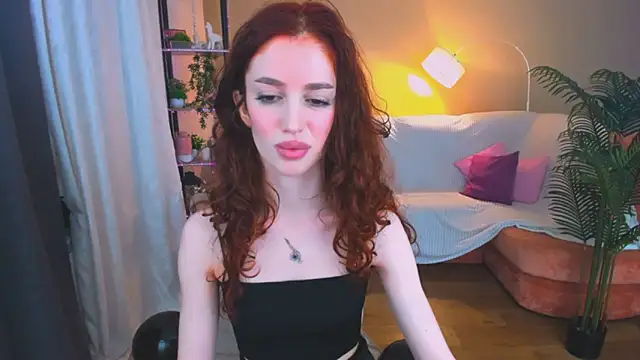 ChristinaConteeree online show from 23, 10, 2025