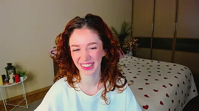 ChristinaConteeree online show from 22, 4, 2026