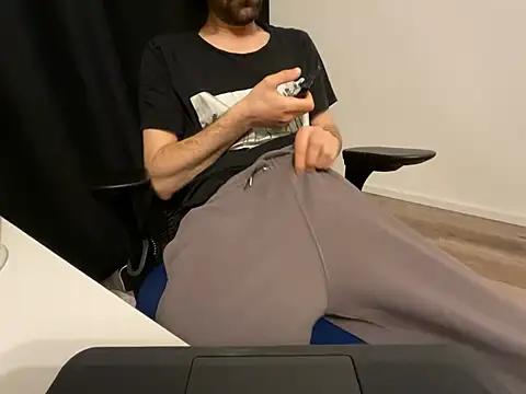 Frankieyyy1 online show from 24, 4, 2026