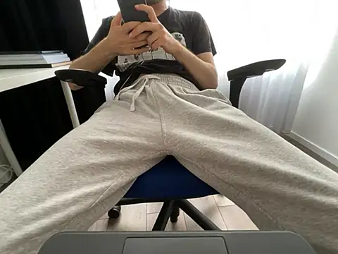 Frankieyyy1 online show from 1, 6, 2026