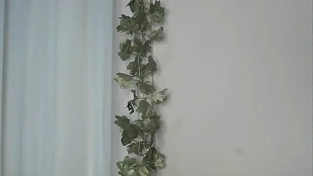 angelainparis28 online show from 12, 11, 2025