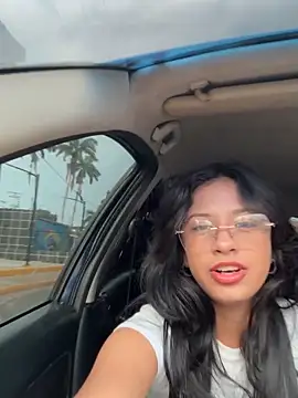 Snapshot of lynn9000 chatting on 28, 11, 2025 lynn9000 online show from 28, 11, 2025