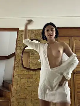 lynn9000 online show from 15, 12, 2025