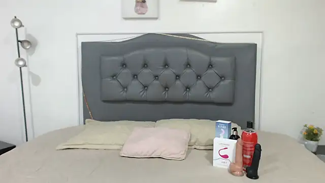 Janne  online show from 2, 12, 2025