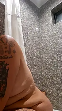 SparklesB1tch online show from 13, 11, 2025