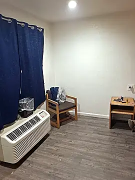 SparklesB1tch online show from 14, 2, 2026