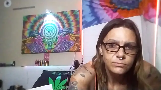 SparklesB1tch online show from 28, 4, 2026