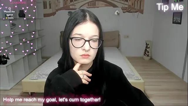 AlicaMoons online show from 26, 11, 2025