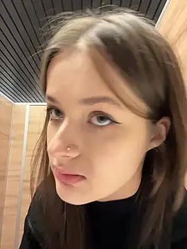 KittyQueeny online show from 29, 9, 2025