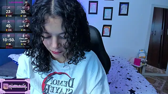 Snapshot of milita_houston chatting on 29, 9, 2025 milita houston online show from 29, 9, 2025