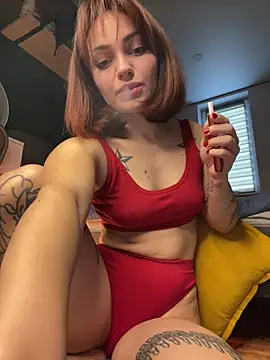 Snapshot of SaraLow chatting on 15, 1, 2026 SaraLow online show from 15, 1, 2026