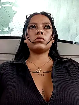 LunaHot 777 online show from 4, 2, 2026