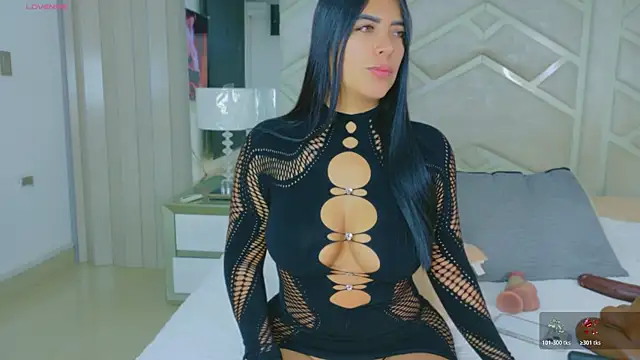 RoseMariee  online show from 4, 5, 2026