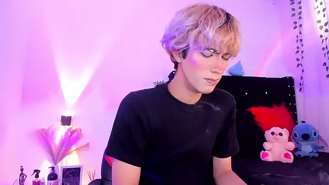 Cooperrosscute233 online show from 25, 2, 2026