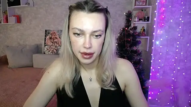 Snapshot of NickyAdamidi chatting on 19, 12, 2025 NickyAdamidi online show from 19, 12, 2025