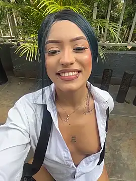 Snapshot of MystiqueXXX chatting on 4, 3, 2026 MystiqueXXX online show from 4, 3, 2026