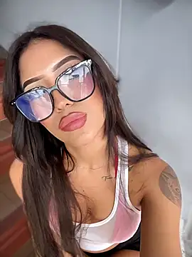 Snapshot of MystiqueXXX chatting on 2, 6, 2026 MystiqueXXX online show from 2, 6, 2026