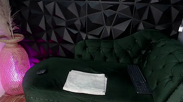 helenasaenz online show from 23, 10, 2025