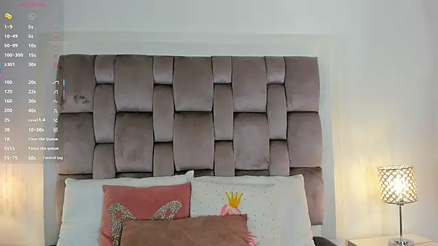 Snapshot of HarleyQueen666 chatting on 23, 10, 2025 HarleyQueen666 online show from 23, 10, 2025