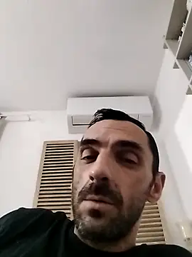 hotmen83 online show from 13, 9, 2025