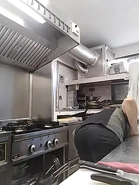 hotmen83 online show from 27, 9, 2025