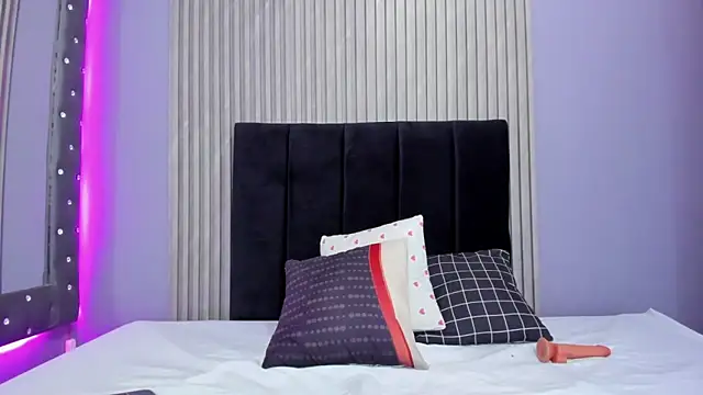 Sex samantha online show from 24, 11, 2025