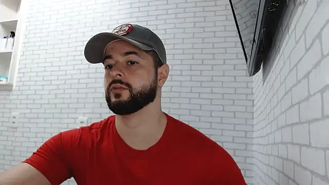 Snapshot of BombeiroHotx chatting on 17, 9, 2025 BombeiroHotx online show from 17, 9, 2025