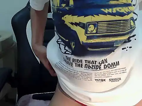 lovelynie123 online show from 31, 5, 2026