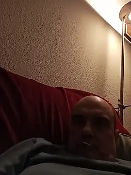 Snapshot of geli45 chatting on 5, 1, 2026 geli45 online show from 5, 1, 2026