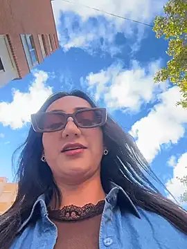 Ninabigtitied online show from 26, 10, 2025