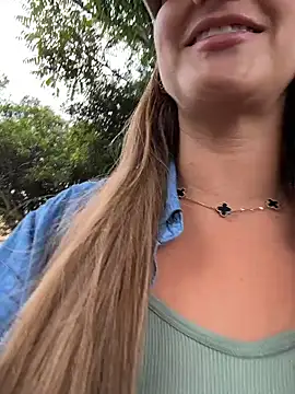 Ninabigtitied online show from 12, 3, 2026