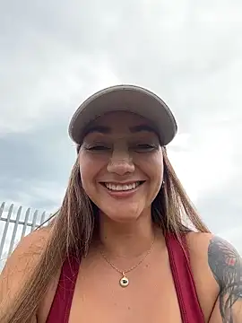 Ninabigtitied online show from 27, 4, 2026