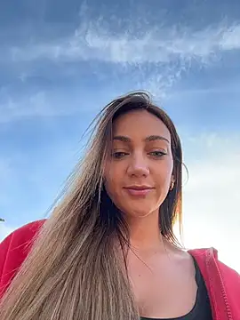 Ninabigtitied online show from 28, 7, 2026