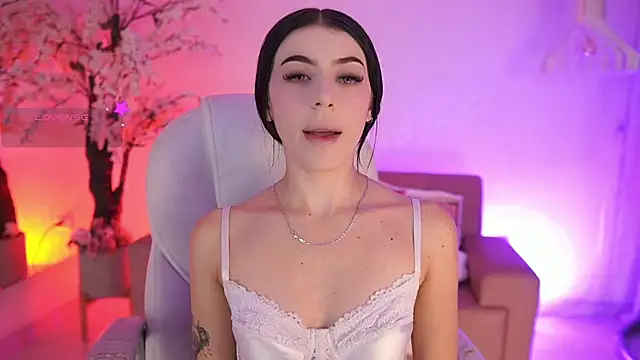 JadeSummerr online show from 27, 4, 2026