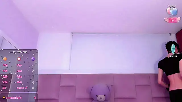 Snapshot of Baby_FenixTS chatting on 9, 11, 2025 Baby FenixTS online show from 9, 11, 2025