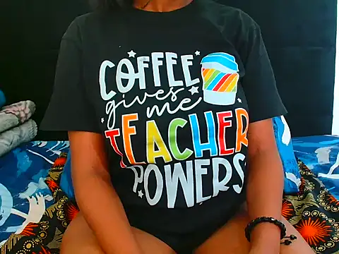 Snapshot of CreamySexyPussy chatting on 15, 10, 2025 CreamySexyPussy online show from 15, 10, 2025